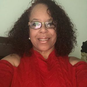 Meet your Posher, Yolanda